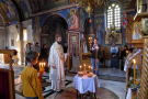 1 Епископ Максим служио Св. Литургију у Манастиру Тврдош