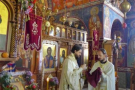 36 Епископ Максим служио Св. Литургију у Манастиру Тврдош